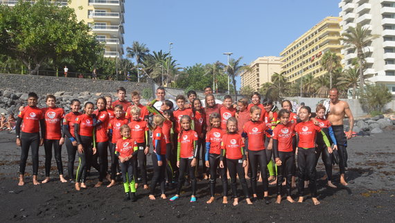 Summer surf courses for children (No residents)